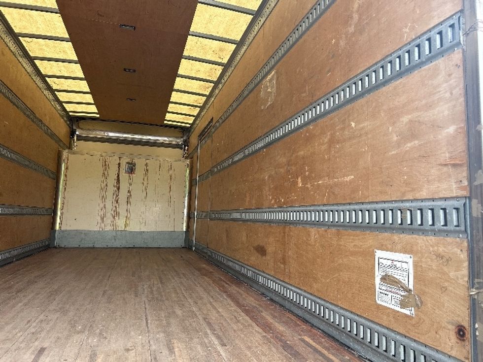 Medium Duty Box Truck-Light and Medium Duty Trucks-Isuzu-2020-NRR-Braintree-MA-92,971\n\t\tmiles-$ 45,000 - Image 11
