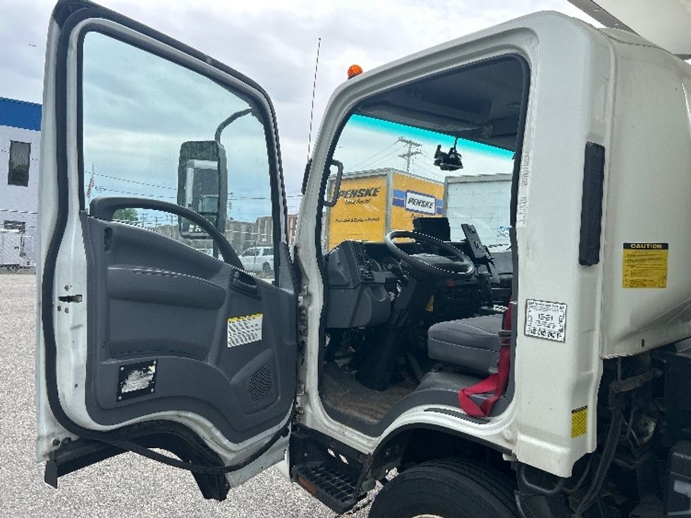 Medium Duty Box Truck-Light and Medium Duty Trucks-Isuzu-2020-NRR-Braintree-MA-92,971\n\t\tmiles-$ 45,000 - Image 28