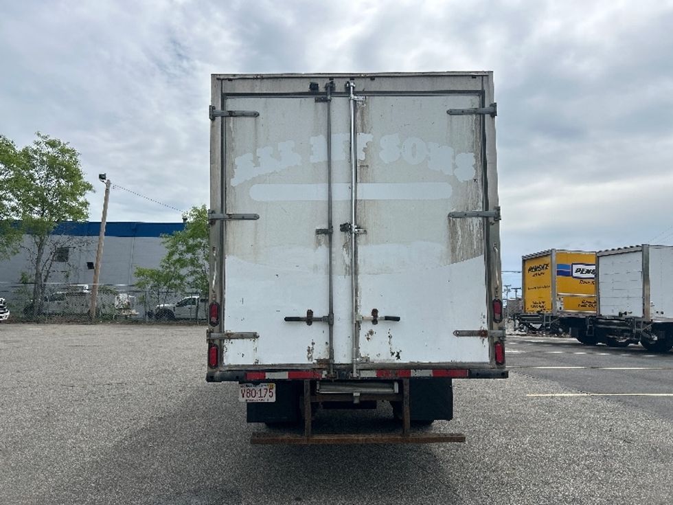Medium Duty Box Truck-Light and Medium Duty Trucks-Isuzu-2020-NRR-Braintree-MA-92,971\n\t\tmiles-$ 45,000 - Image 7