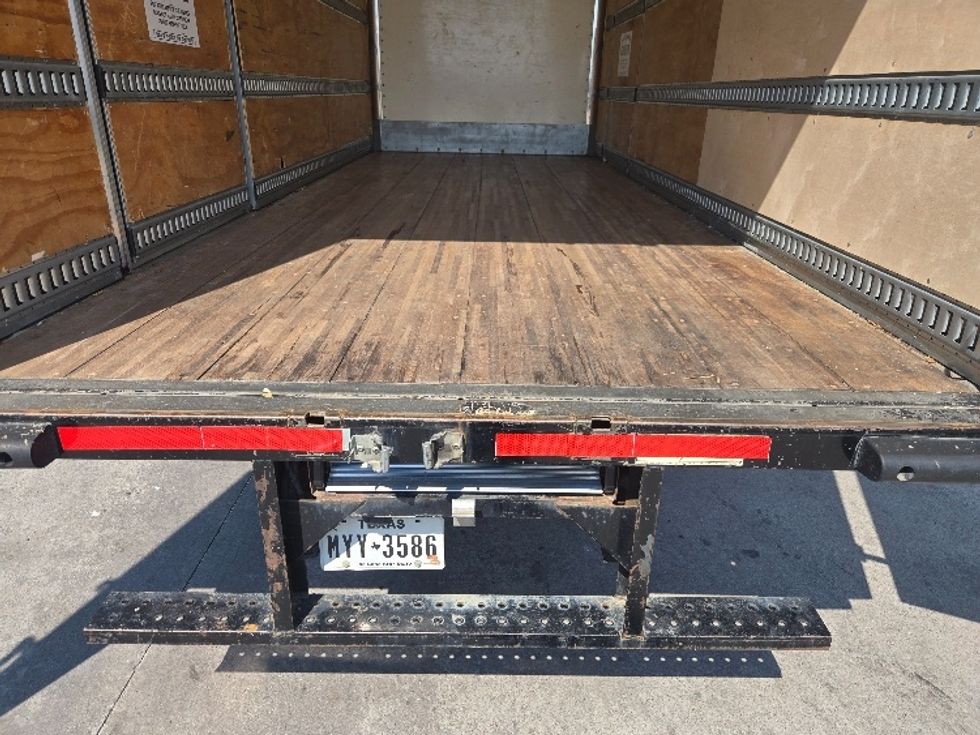 Medium Duty Box Truck-Light and Medium Duty Trucks-Isuzu-2020-NRR-Carrollton-TX-64,381\n\t\tmiles-$ 49,750 - Image 10