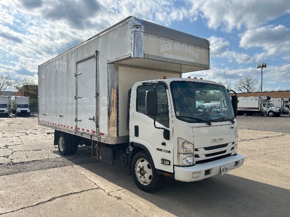 Medium Duty Box Truck-Light and Medium Duty Trucks-Isuzu-2020-NRR-Chicago (Melrose Park)-IL-105,405\n\t\tmiles-$ 44,500 - Image 1