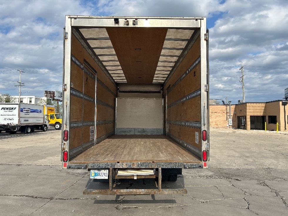 Medium Duty Box Truck-Light and Medium Duty Trucks-Isuzu-2020-NRR-Chicago (Melrose Park)-IL-105,405\n\t\tmiles-$ 44,500 - Image 8