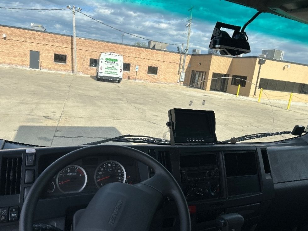 Medium Duty Box Truck-Light and Medium Duty Trucks-Isuzu-2020-NRR-Chicago (Melrose Park)-IL-105,405\n\t\tmiles-$ 44,500 - Image 18