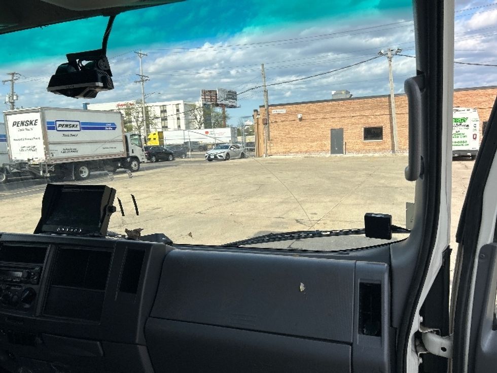 Medium Duty Box Truck-Light and Medium Duty Trucks-Isuzu-2020-NRR-Chicago (Melrose Park)-IL-105,405\n\t\tmiles-$ 44,500 - Image 21