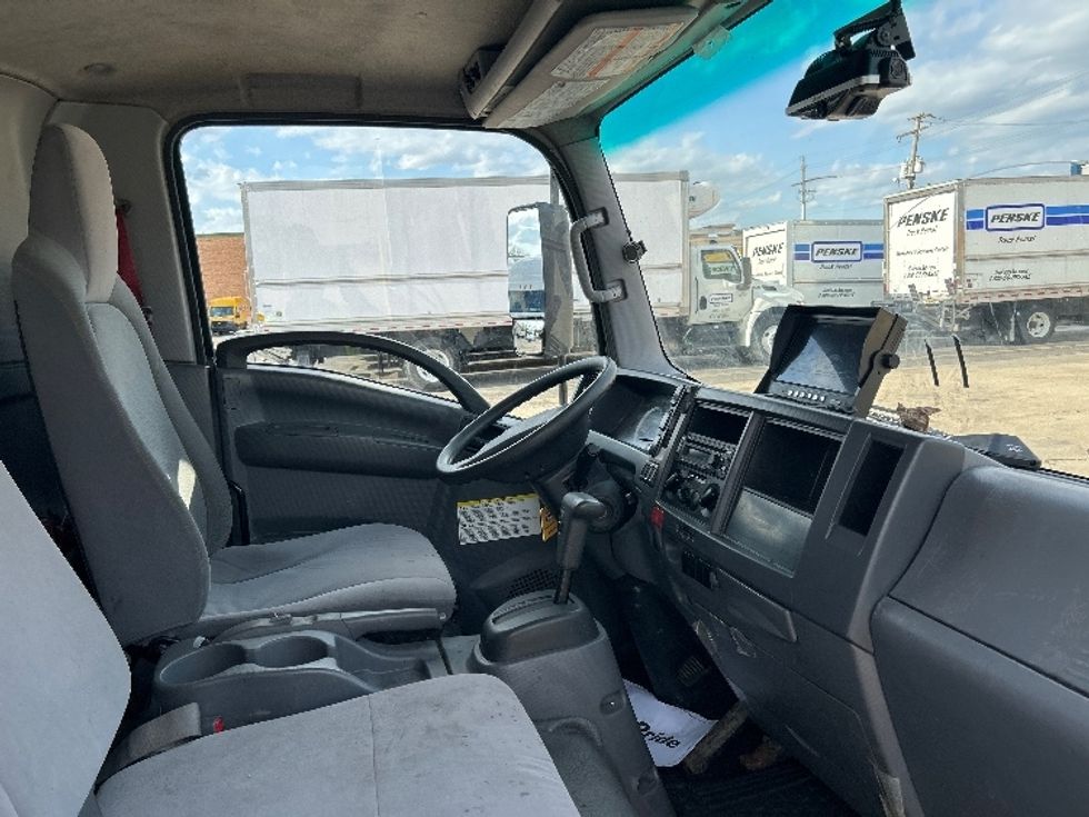 Medium Duty Box Truck-Light and Medium Duty Trucks-Isuzu-2020-NRR-Chicago (Melrose Park)-IL-105,405\n\t\tmiles-$ 44,500 - Image 22