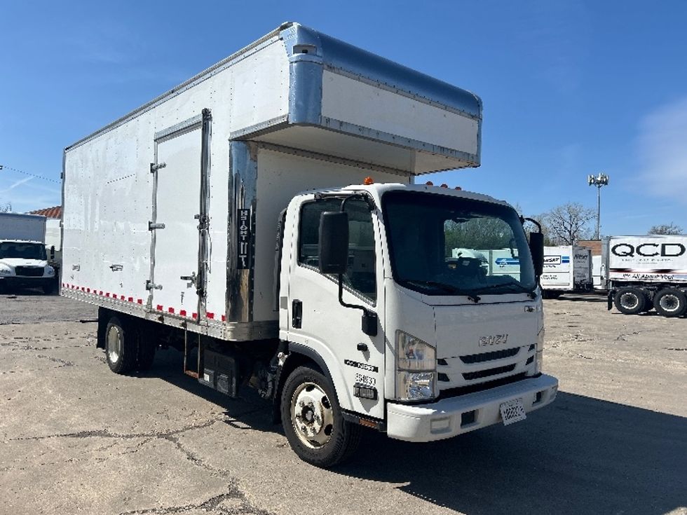 Medium Duty Box Truck-Light and Medium Duty Trucks-Isuzu-2020-NRR-Chicago (Melrose Park)-IL-105,897\n\t\tmiles-$ 44,500 - Image 1