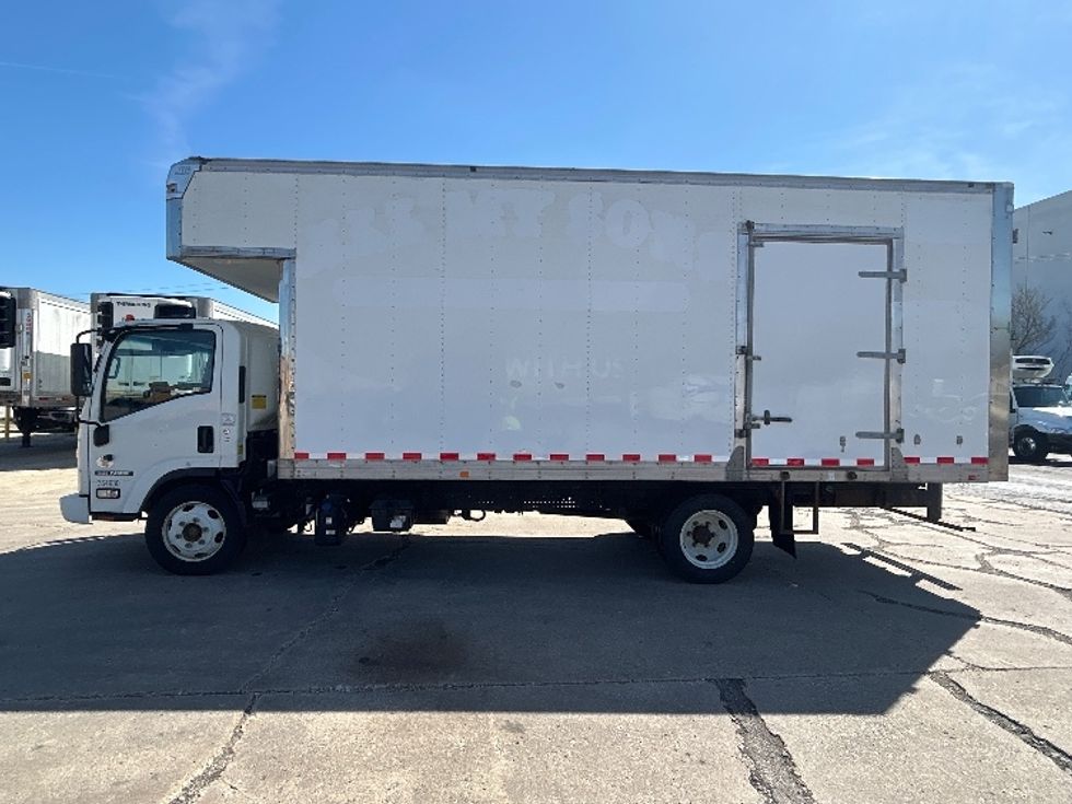 Medium Duty Box Truck-Light and Medium Duty Trucks-Isuzu-2020-NRR-Chicago (Melrose Park)-IL-105,897\n\t\tmiles-$ 44,500 - Image 4