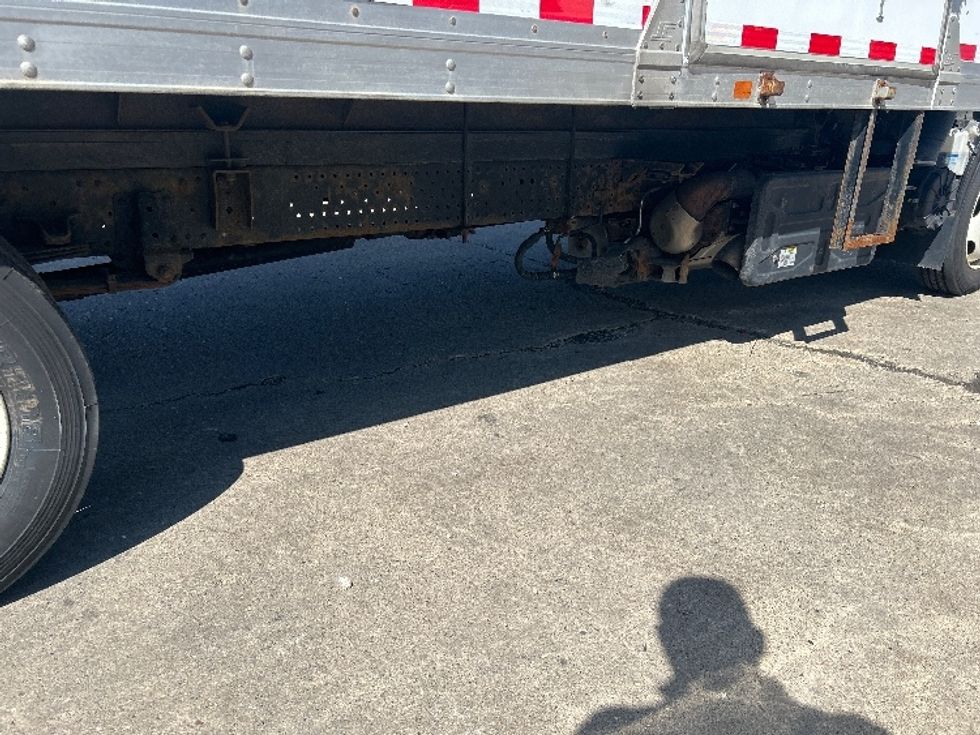 Medium Duty Box Truck-Light and Medium Duty Trucks-Isuzu-2020-NRR-Chicago (Melrose Park)-IL-105,897\n\t\tmiles-$ 44,500 - Image 14