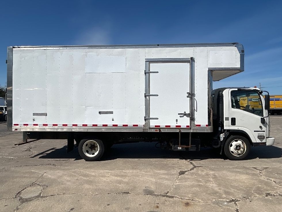 Medium Duty Box Truck-Light and Medium Duty Trucks-Isuzu-2020-NRR-Chicago (Melrose Park)-IL-105,897\n\t\tmiles-$ 44,500 - Image 15