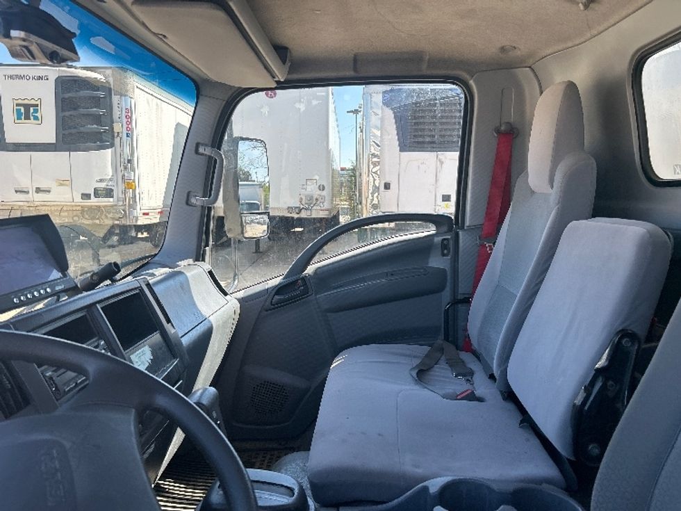 Medium Duty Box Truck-Light and Medium Duty Trucks-Isuzu-2020-NRR-Chicago (Melrose Park)-IL-105,897\n\t\tmiles-$ 44,500 - Image 19