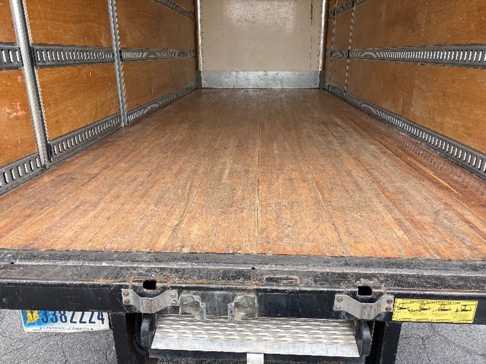 Medium Duty Box Truck-Light and Medium Duty Trucks-Isuzu-2020-NRR-Concord-NC-71,212\n\t\tmiles-$ 50,750 - Image 10