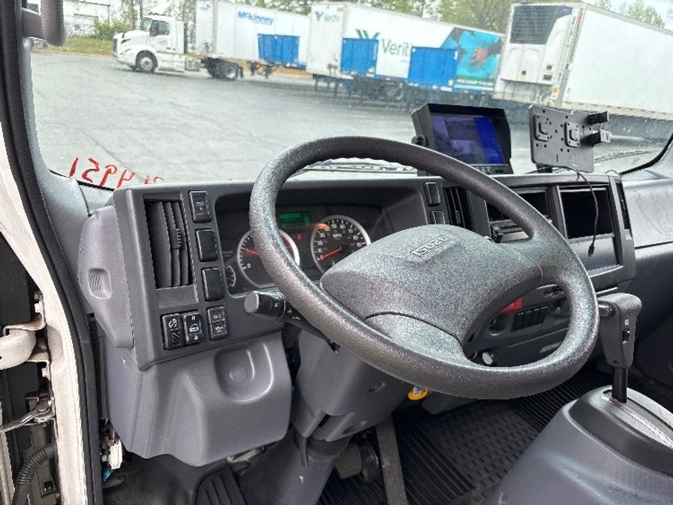 Medium Duty Box Truck-Light and Medium Duty Trucks-Isuzu-2020-NRR-Concord-NC-71,212\n\t\tmiles-$ 50,750 - Image 17