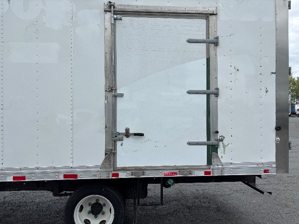 Medium Duty Box Truck-Light and Medium Duty Trucks-Isuzu-2020-NRR-Concord-NC-71,212\n\t\tmiles-$ 50,750 - Image 25