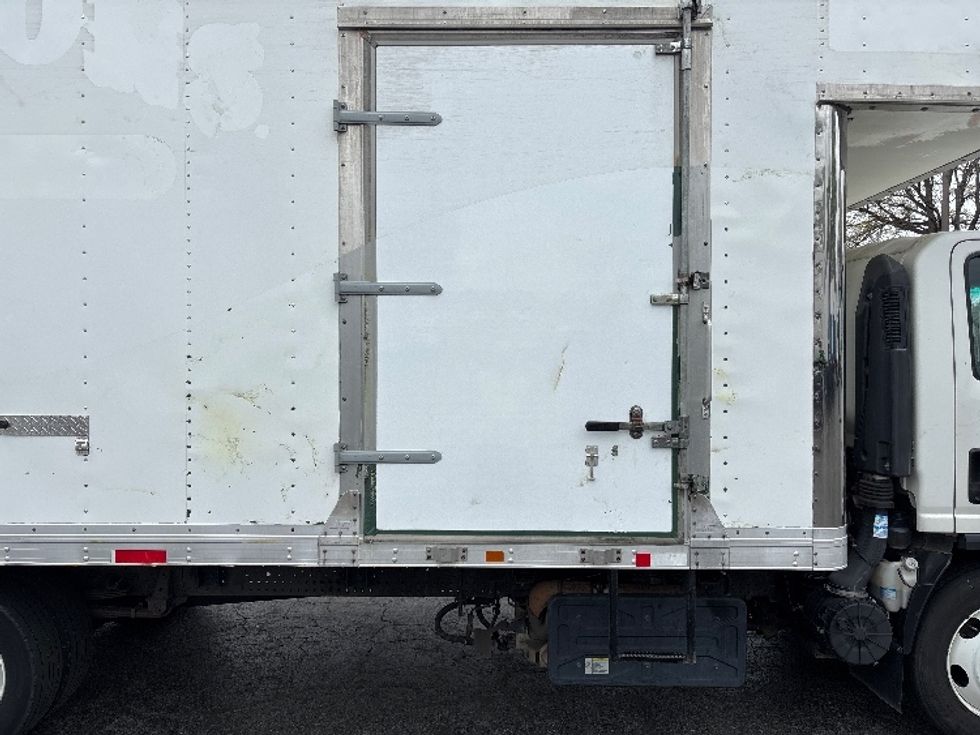 Medium Duty Box Truck-Light and Medium Duty Trucks-Isuzu-2020-NRR-Concord-NC-71,212\n\t\tmiles-$ 50,750 - Image 27