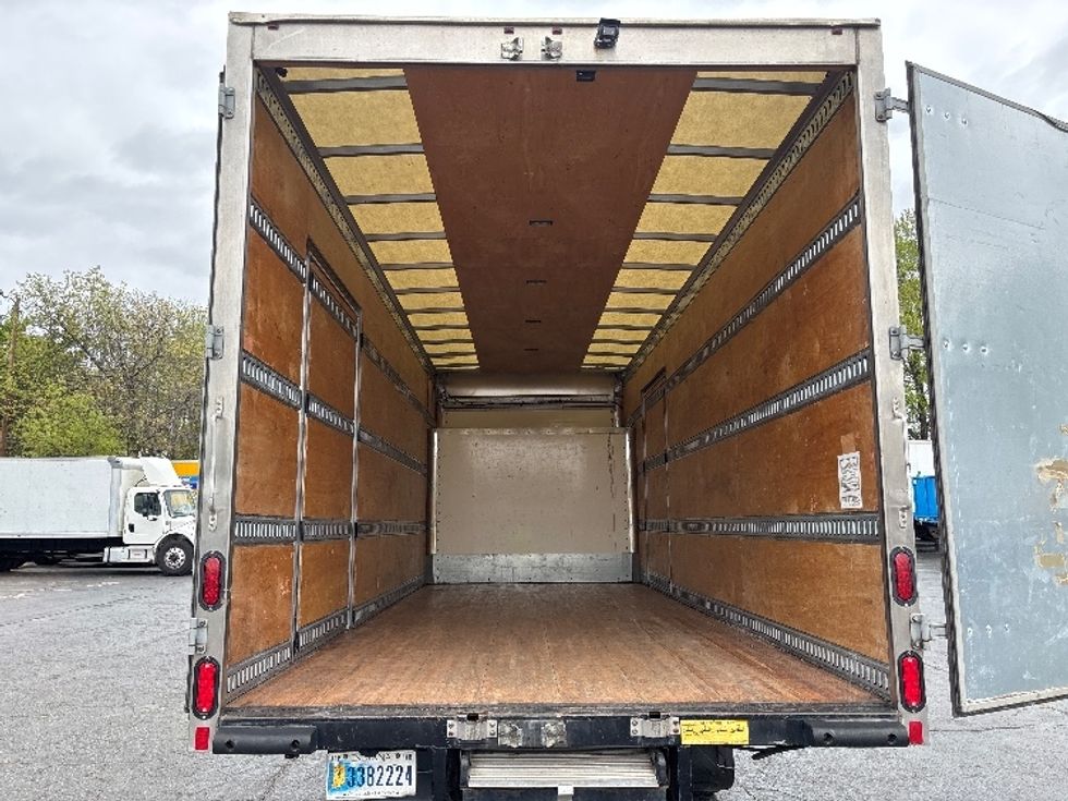 Medium Duty Box Truck-Light and Medium Duty Trucks-Isuzu-2020-NRR-Concord-NC-71,212\n\t\tmiles-$ 50,750 - Image 8