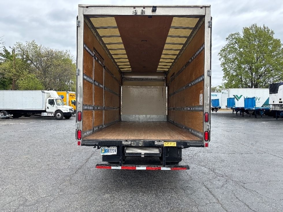 Medium Duty Box Truck-Light and Medium Duty Trucks-Isuzu-2020-NRR-Concord-NC-71,212\n\t\tmiles-$ 50,750 - Image 9