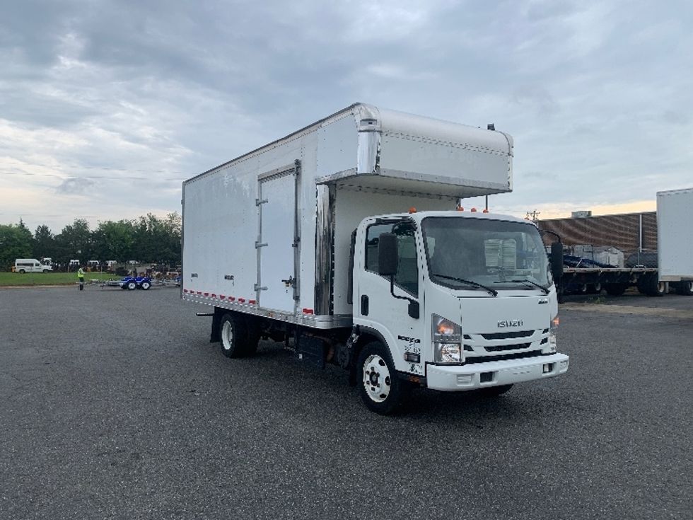 Medium Duty Box Truck-Light and Medium Duty Trucks-Isuzu-2020-NRR-Concord-NC-77,533\n\t\tmiles-$ 46,750 - Image 1
