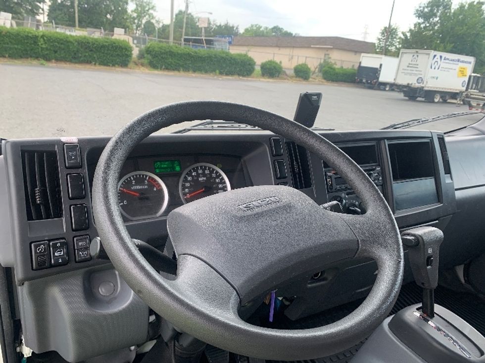 Medium Duty Box Truck-Light and Medium Duty Trucks-Isuzu-2020-NRR-Concord-NC-77,533\n\t\tmiles-$ 46,750 - Image 16