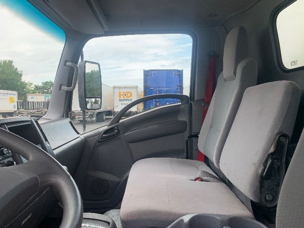 Medium Duty Box Truck-Light and Medium Duty Trucks-Isuzu-2020-NRR-Concord-NC-77,533\n\t\tmiles-$ 46,750 - Image 18