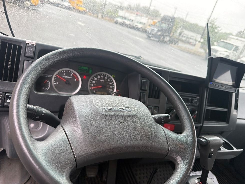 Medium Duty Box Truck-Light and Medium Duty Trucks-Isuzu-2020-NRR-Cranbury-NJ-118,694\n\t\tmiles-$ 45,000 - Image 18