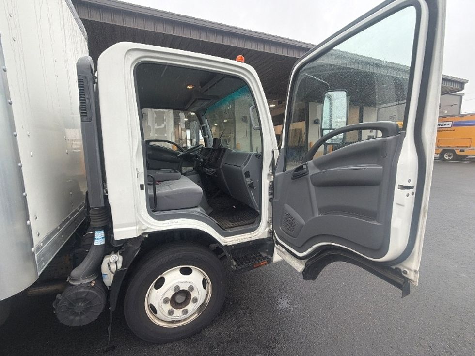 Medium Duty Box Truck-Light and Medium Duty Trucks-Isuzu-2020-NRR-Cranbury-NJ-118,694\n\t\tmiles-$ 45,000 - Image 20