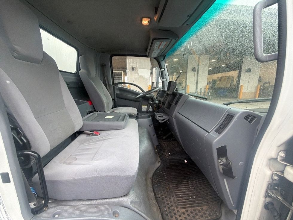 Medium Duty Box Truck-Light and Medium Duty Trucks-Isuzu-2020-NRR-Cranbury-NJ-118,694\n\t\tmiles-$ 45,000 - Image 22