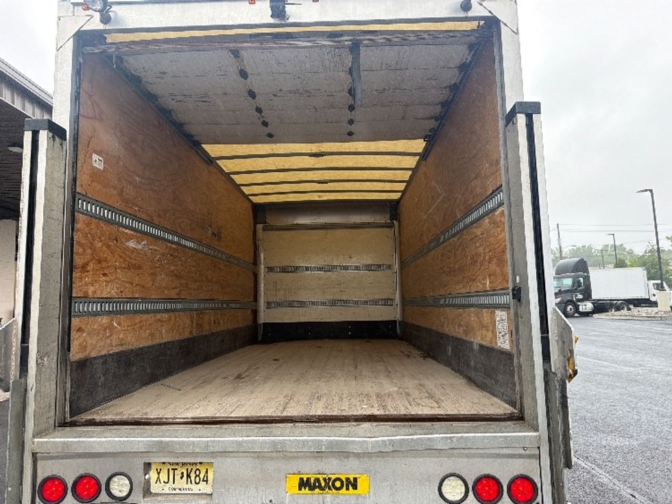 Medium Duty Box Truck-Light and Medium Duty Trucks-Isuzu-2020-NRR-Cranbury-NJ-118,694\n\t\tmiles-$ 45,000 - Image 8