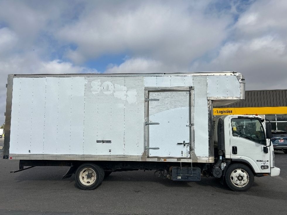Medium Duty Box Truck-Light and Medium Duty Trucks-Isuzu-2020-NRR-Dallas-TX-116,730\n\t\tmiles-$ 44,250 - Image 14