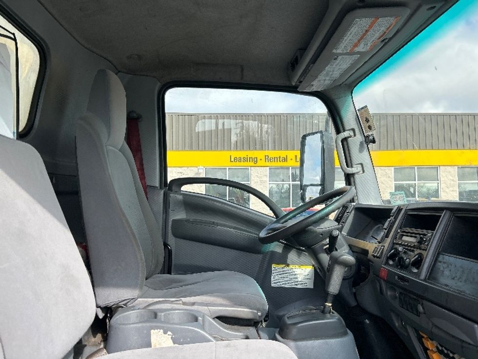 Medium Duty Box Truck-Light and Medium Duty Trucks-Isuzu-2020-NRR-Dallas-TX-116,730\n\t\tmiles-$ 44,250 - Image 21