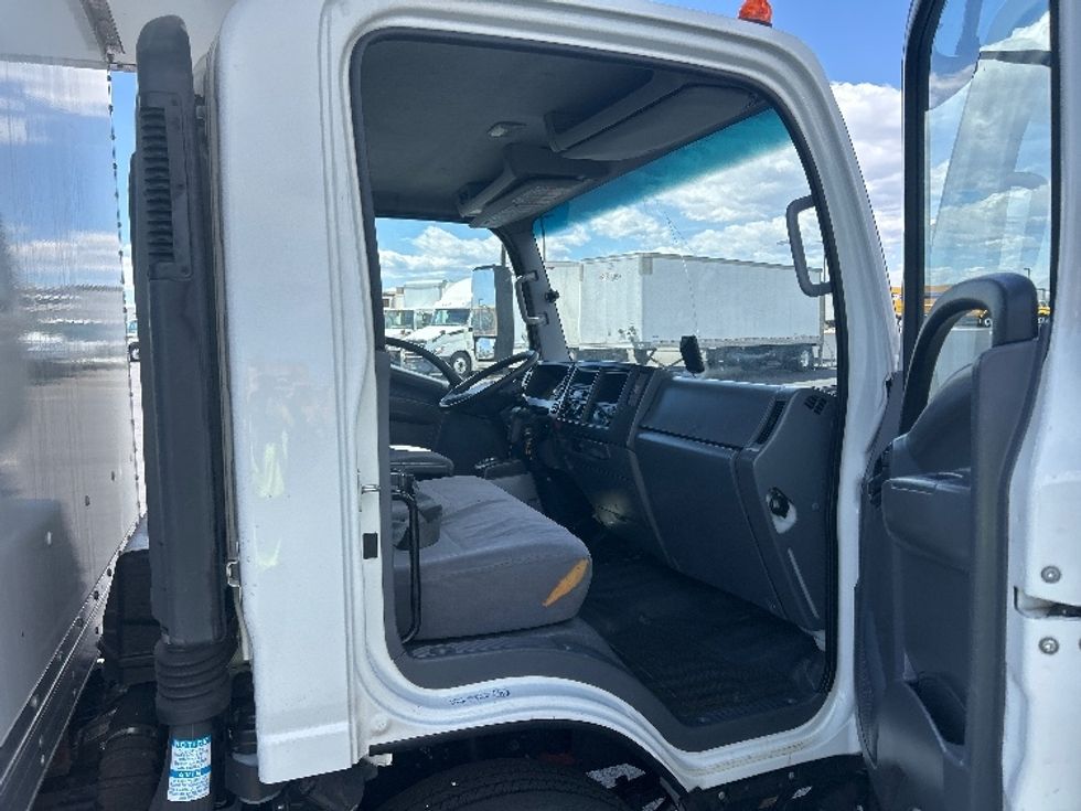Medium Duty Box Truck-Light and Medium Duty Trucks-Isuzu-2020-NRR-Denver-CO-89,000\n\t\tmiles-$ 47,500 - Image 20