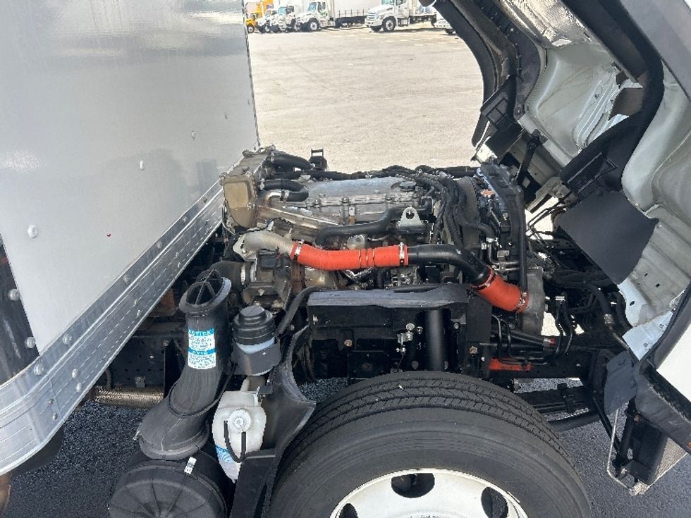 Medium Duty Box Truck-Light and Medium Duty Trucks-Isuzu-2020-NRR-Denver-CO-89,000\n\t\tmiles-$ 47,500 - Image 23