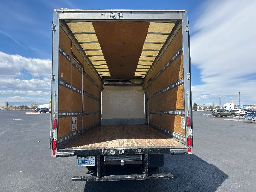 Medium Duty Box Truck-Light and Medium Duty Trucks-Isuzu-2020-NRR-Denver-CO-89,000\n\t\tmiles-$ 47,500 - Image 8