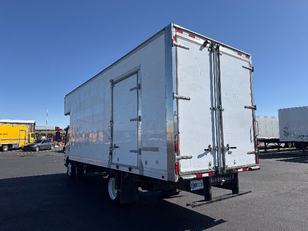 Medium Duty Box Truck-Light and Medium Duty Trucks-Isuzu-2020-NRR-Denver-CO-91,600\n\t\tmiles-$ 47,250 - Image 6