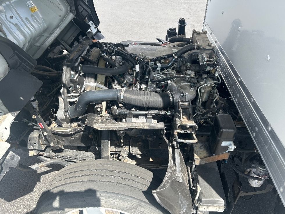 Medium Duty Box Truck-Light and Medium Duty Trucks-Isuzu-2020-NRR-Denver-CO-92,945\n\t\tmiles-$ 47,000 - Image 24