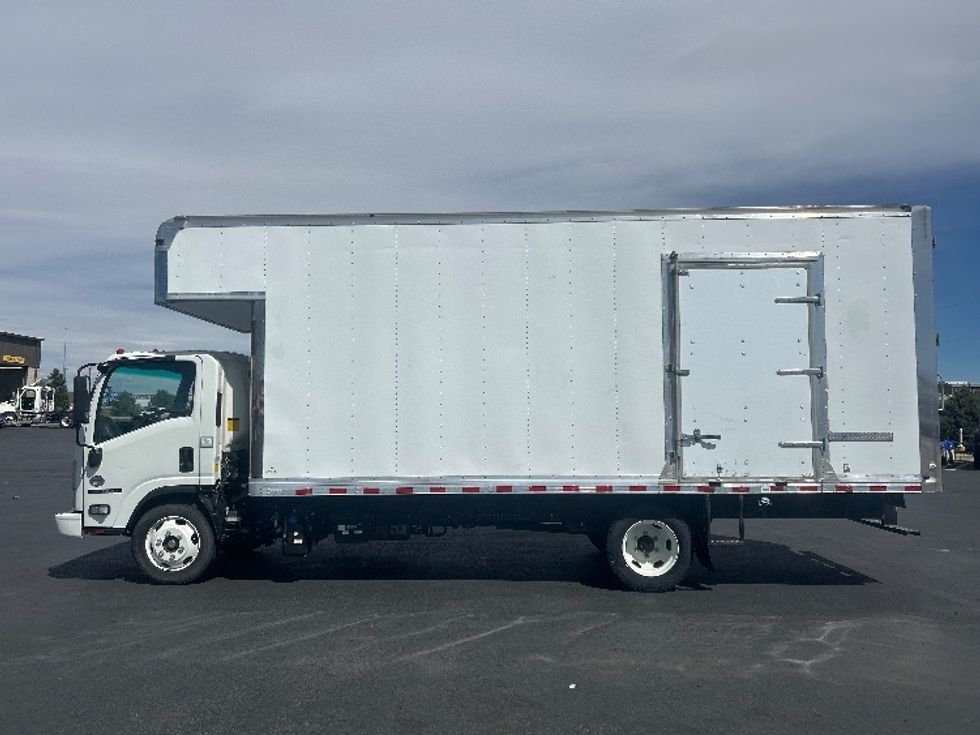 Medium Duty Box Truck-Light and Medium Duty Trucks-Isuzu-2020-NRR-Denver-CO-92,945\n\t\tmiles-$ 47,000 - Image 4