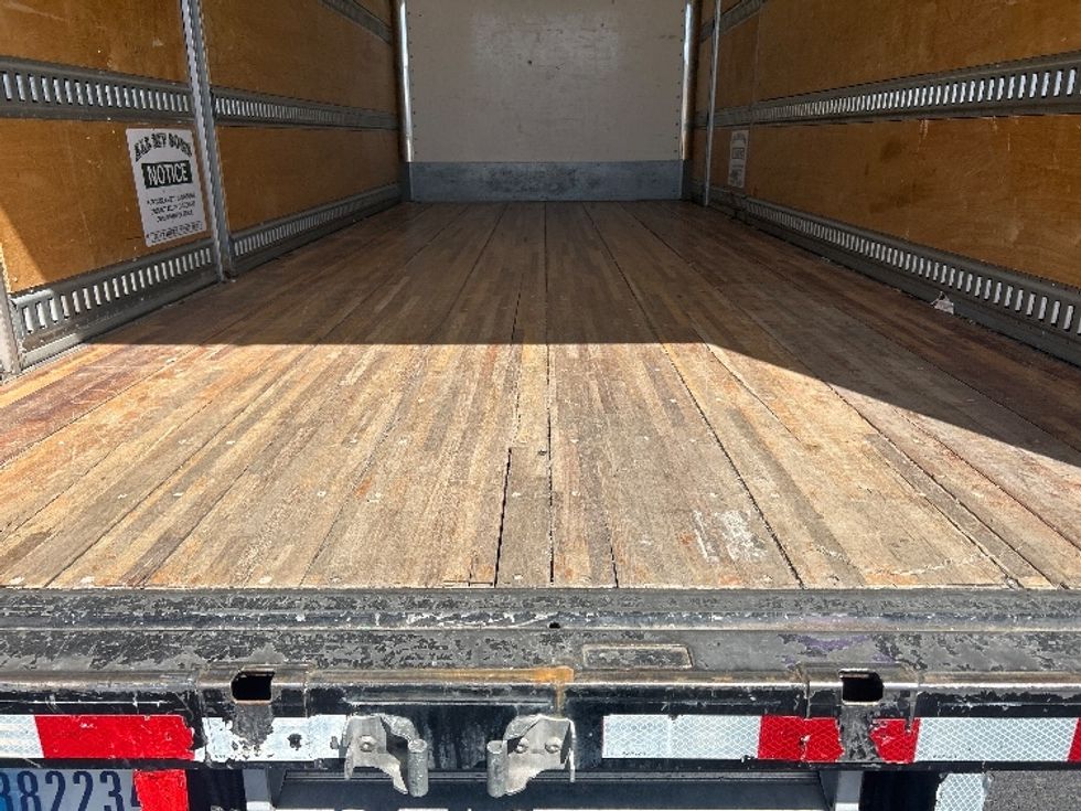 Medium Duty Box Truck-Light and Medium Duty Trucks-Isuzu-2020-NRR-Denver-CO-92,945\n\t\tmiles-$ 47,000 - Image 9