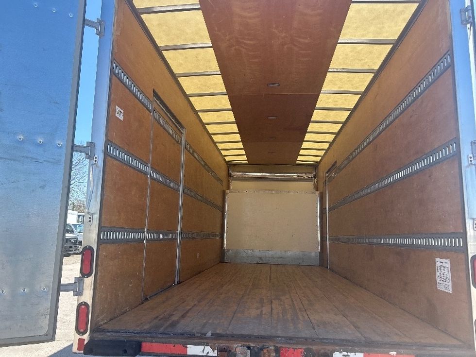 Medium Duty Box Truck-Light and Medium Duty Trucks-Isuzu-2020-NRR-Des Moines-IA-85,200\n\t\tmiles-$ 48,000 - Image 8