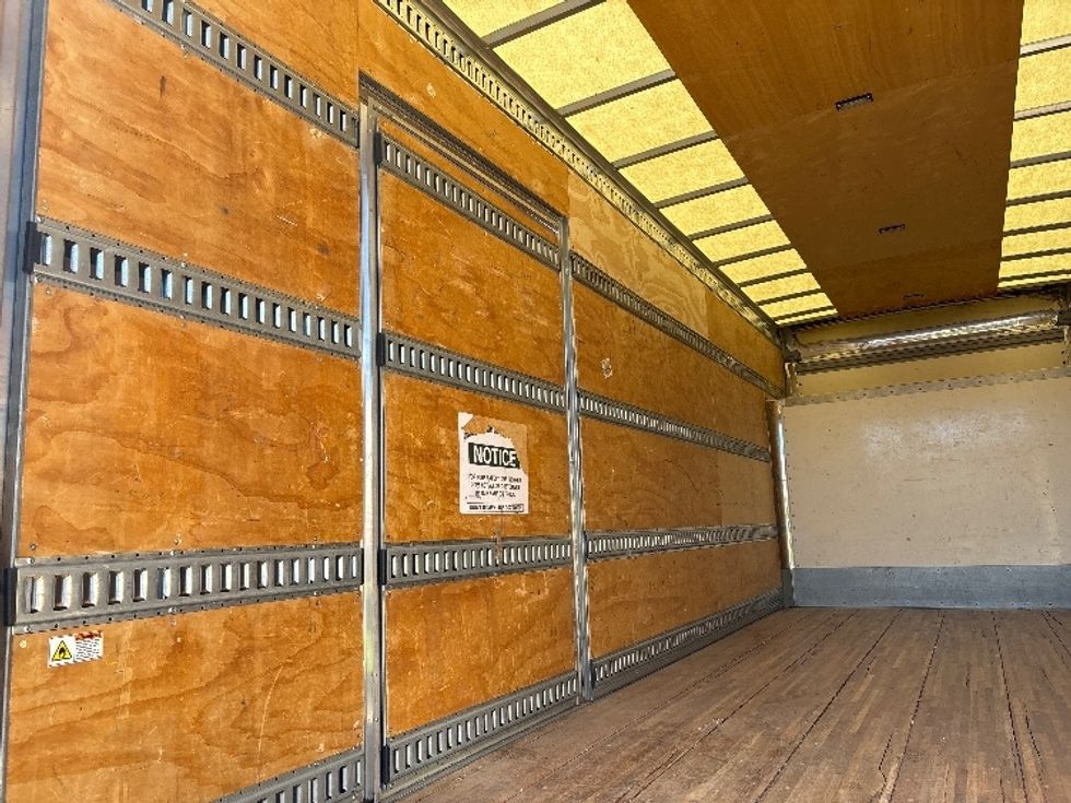 Medium Duty Box Truck-Light and Medium Duty Trucks-Isuzu-2020-NRR-El Paso-TX-64,959\n\t\tmiles-$ 53,250 - Image 10