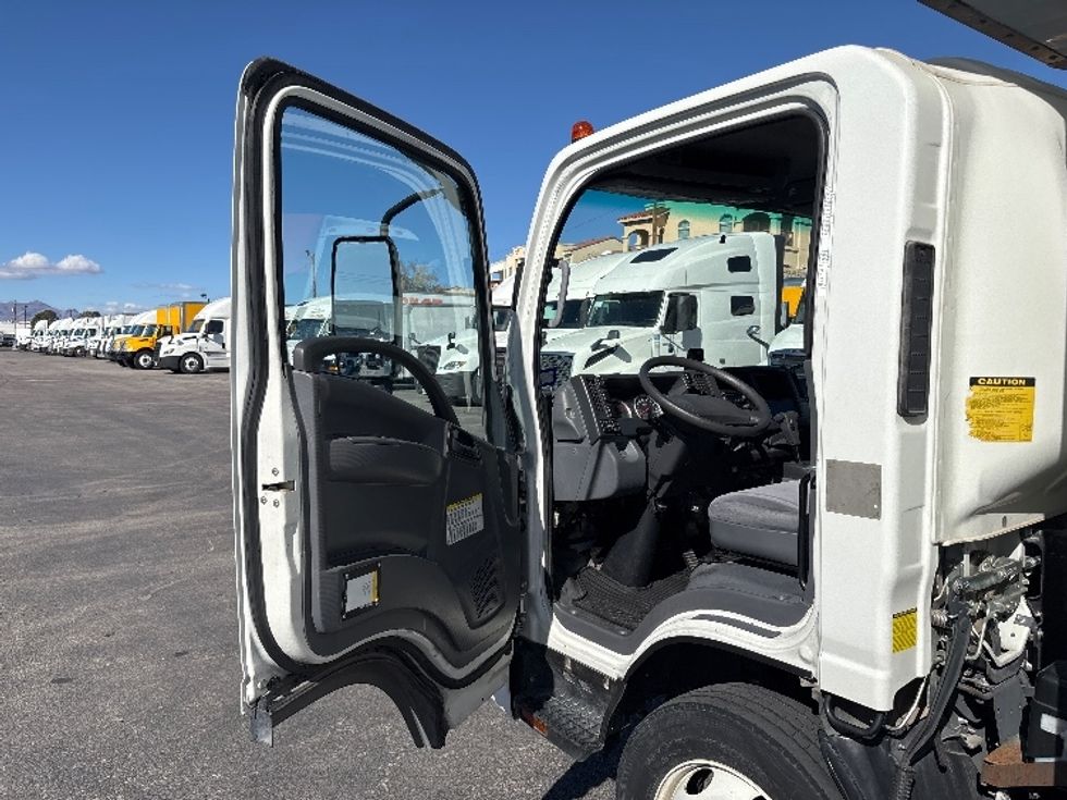Medium Duty Box Truck-Light and Medium Duty Trucks-Isuzu-2020-NRR-El Paso-TX-64,959\n\t\tmiles-$ 53,250 - Image 15