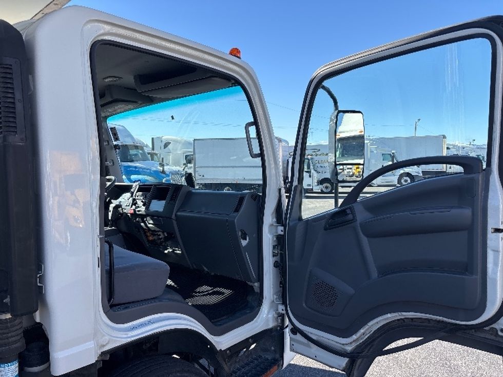 Medium Duty Box Truck-Light and Medium Duty Trucks-Isuzu-2020-NRR-El Paso-TX-64,959\n\t\tmiles-$ 53,250 - Image 19