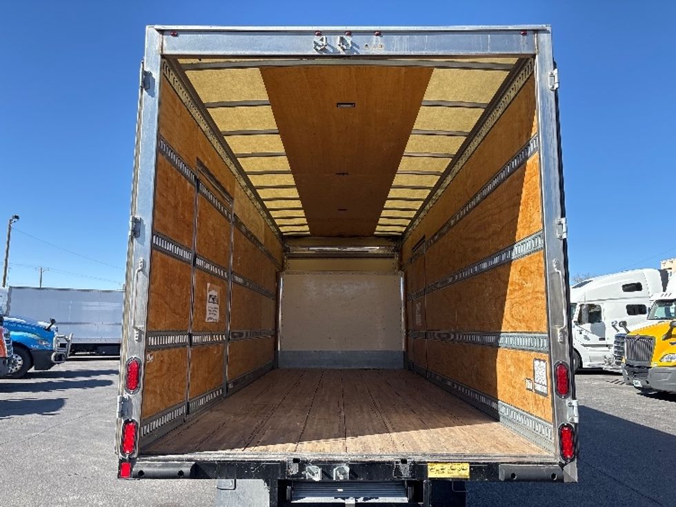 Medium Duty Box Truck-Light and Medium Duty Trucks-Isuzu-2020-NRR-El Paso-TX-64,959\n\t\tmiles-$ 53,250 - Image 8