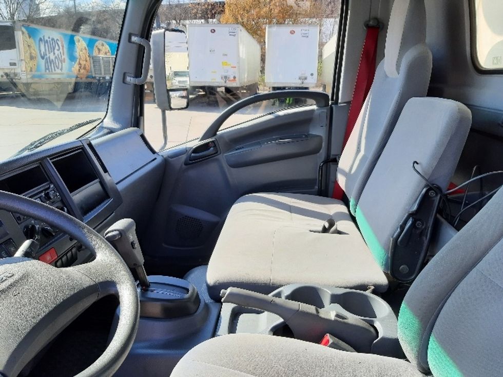 Medium Duty Box Truck-Light and Medium Duty Trucks-Isuzu-2020-NRR-Fort Worth-TX-97,928\n\t\tmiles-$ 50,500 - Image 19