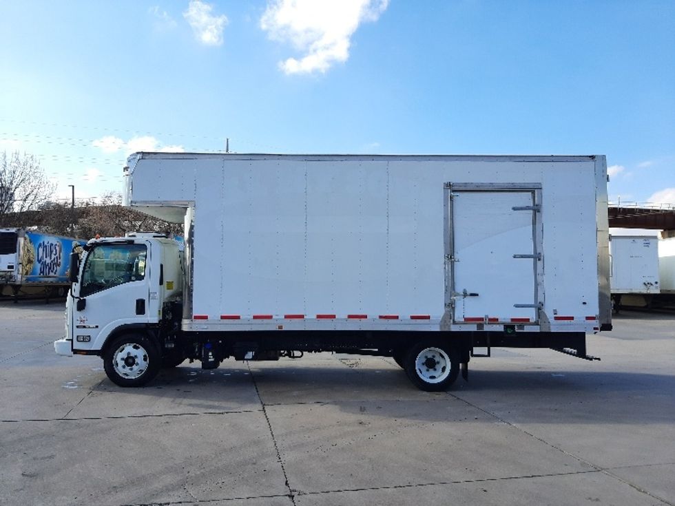 Medium Duty Box Truck-Light and Medium Duty Trucks-Isuzu-2020-NRR-Fort Worth-TX-97,928\n\t\tmiles-$ 50,500 - Image 4