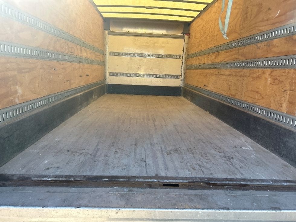 Medium Duty Box Truck-Light and Medium Duty Trucks-Isuzu-2020-NRR-Fredonia-NY-112,765\n\t\tmiles-$ 42,500 - Image 10