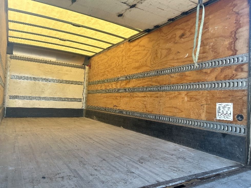 Medium Duty Box Truck-Light and Medium Duty Trucks-Isuzu-2020-NRR-Fredonia-NY-112,765\n\t\tmiles-$ 42,500 - Image 12