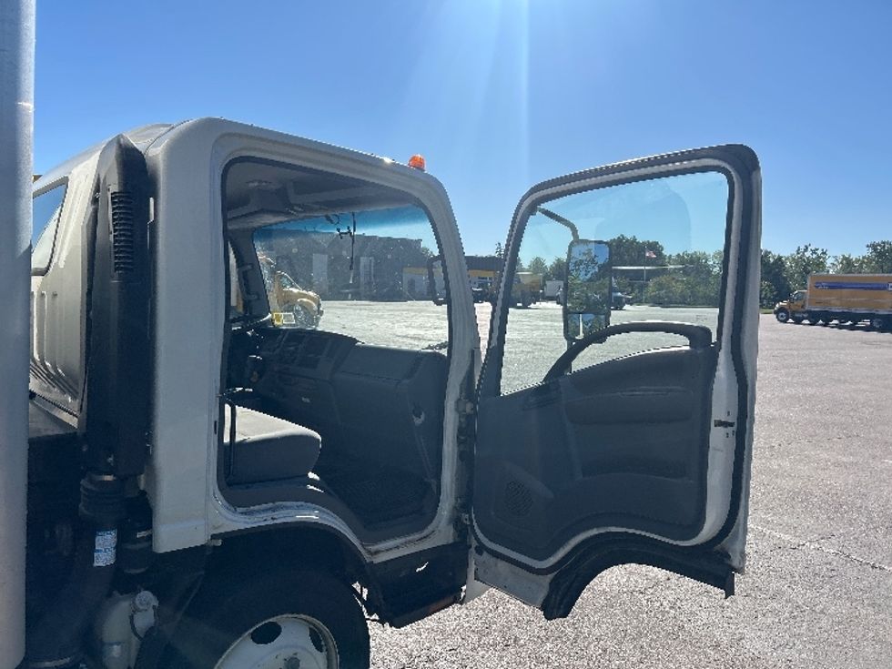 Medium Duty Box Truck-Light and Medium Duty Trucks-Isuzu-2020-NRR-Fredonia-NY-112,765\n\t\tmiles-$ 42,500 - Image 20