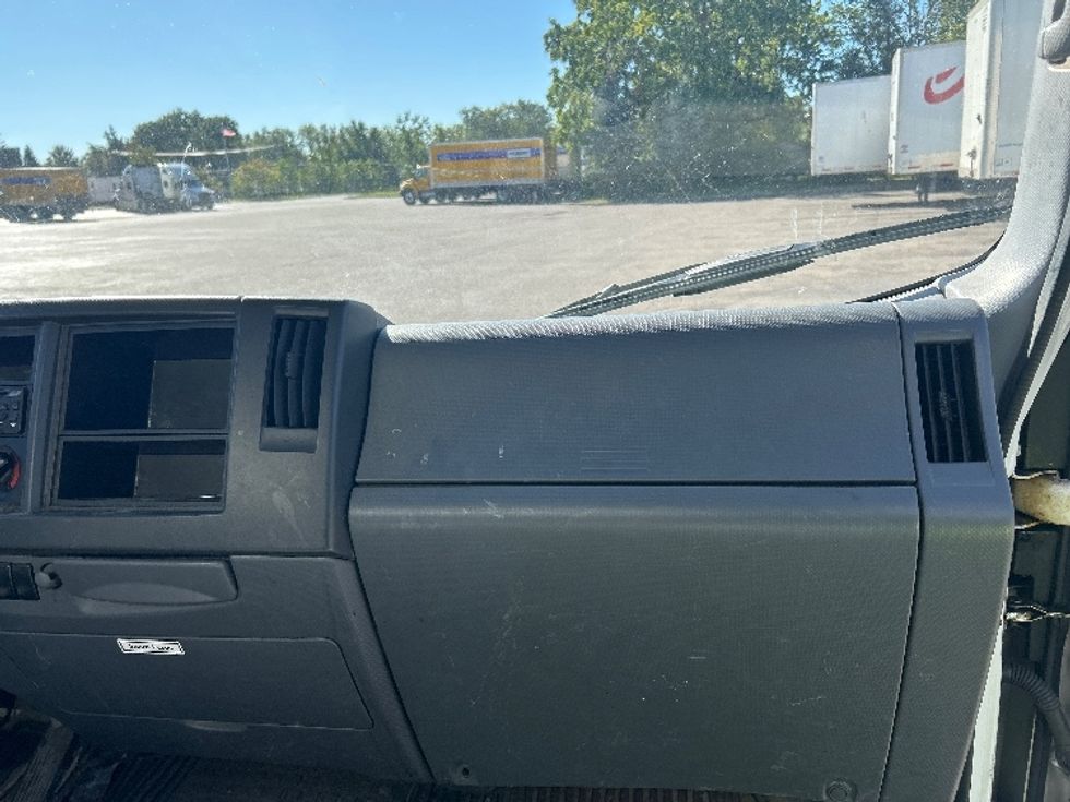 Medium Duty Box Truck-Light and Medium Duty Trucks-Isuzu-2020-NRR-Fredonia-NY-112,765\n\t\tmiles-$ 42,500 - Image 21