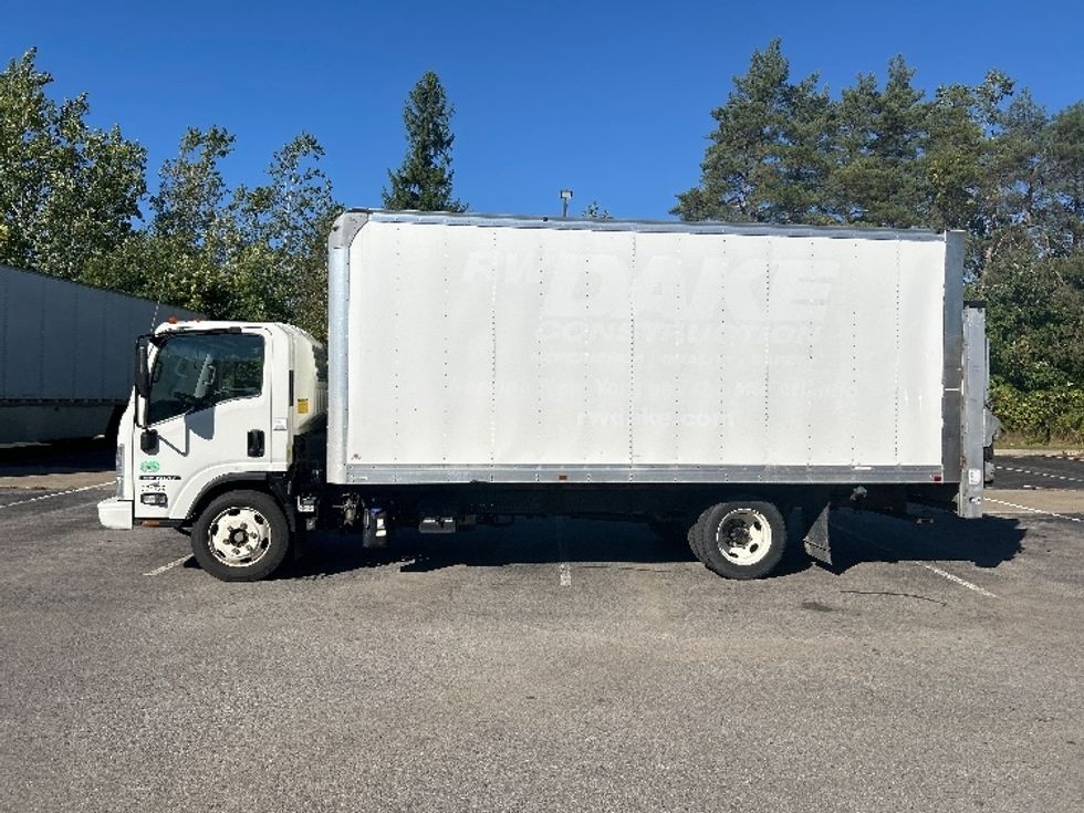 Medium Duty Box Truck-Light and Medium Duty Trucks-Isuzu-2020-NRR-Fredonia-NY-112,765\n\t\tmiles-$ 42,500 - Image 4