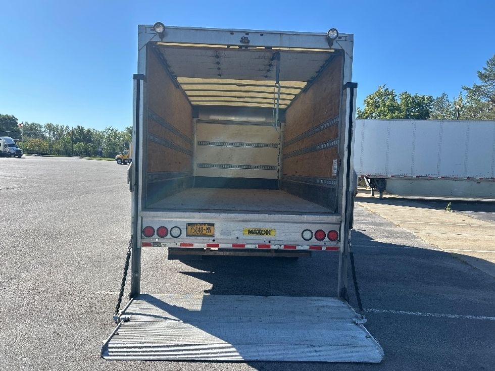 Medium Duty Box Truck-Light and Medium Duty Trucks-Isuzu-2020-NRR-Fredonia-NY-112,765\n\t\tmiles-$ 42,500 - Image 9