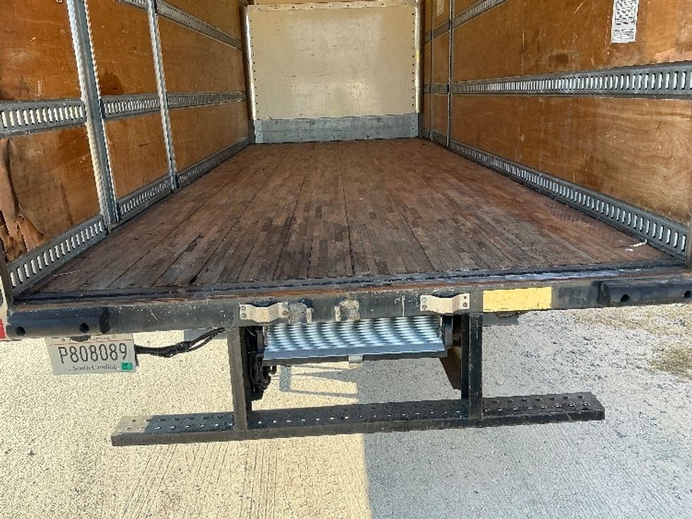 Medium Duty Box Truck-Light and Medium Duty Trucks-Isuzu-2020-NRR-Garden City-GA-142,942\n\t\tmiles-$ 43,250 - Image 10